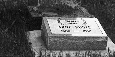 Arne Ruste Grave